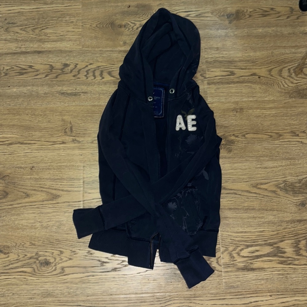 mens medium american eagle hoodie.